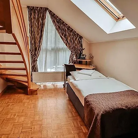 Hotelowe Azyl 3* Kąty Wrocławskie