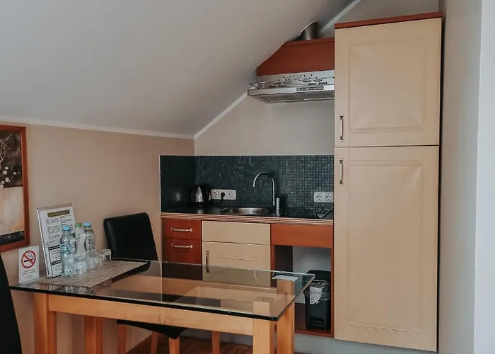 Han/Misafirhane Hotelowe Azyl 3*