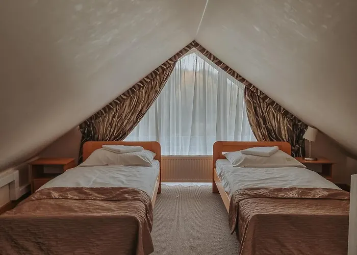 Hotelowe Azyl Han/Misafirhane Kąty Wrocławskie