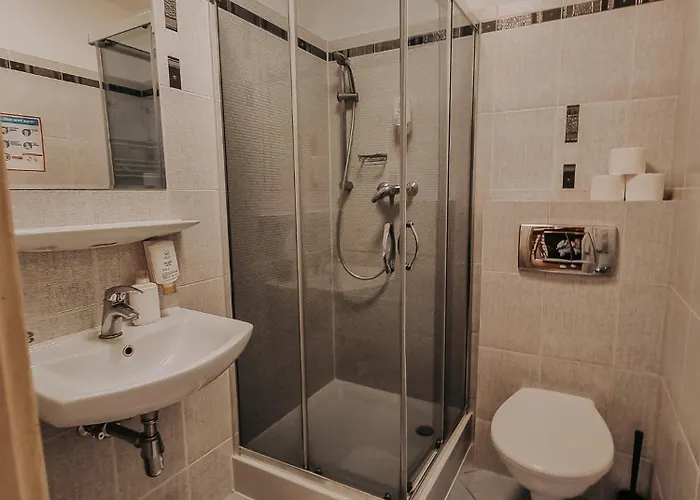 Hotelowe Azyl Han/Misafirhane